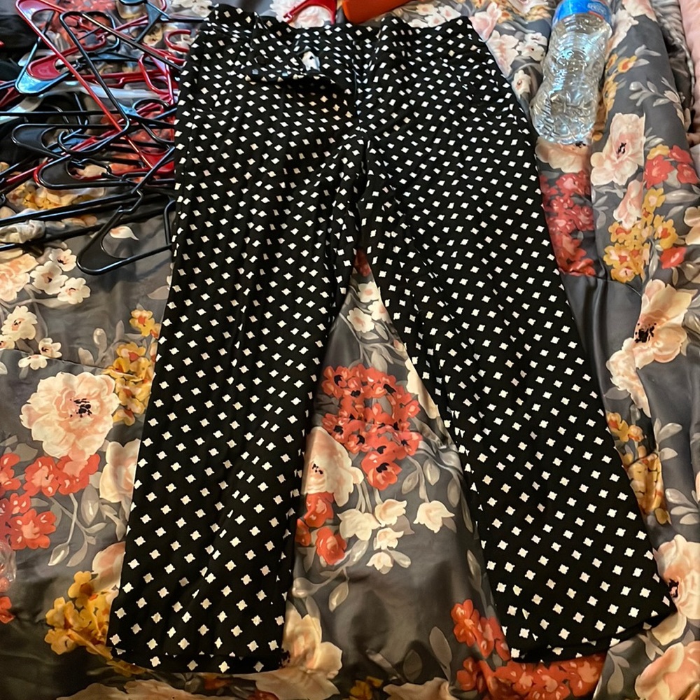 Lane Bryant stretchy pixie pants! Size 16
